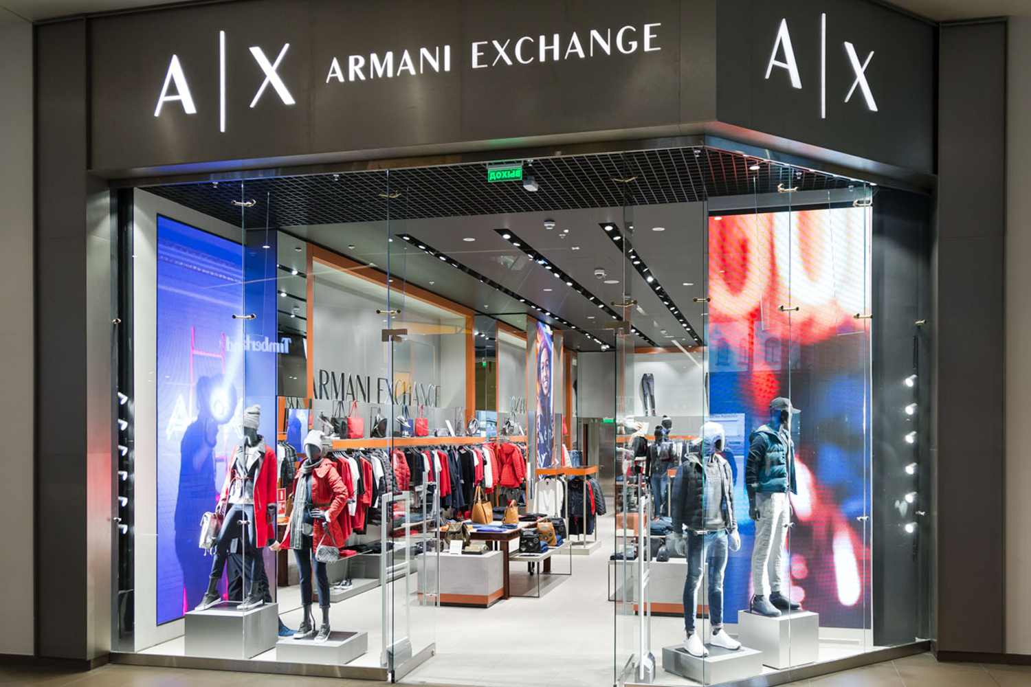 Оригинальный костюм Armani Exchange